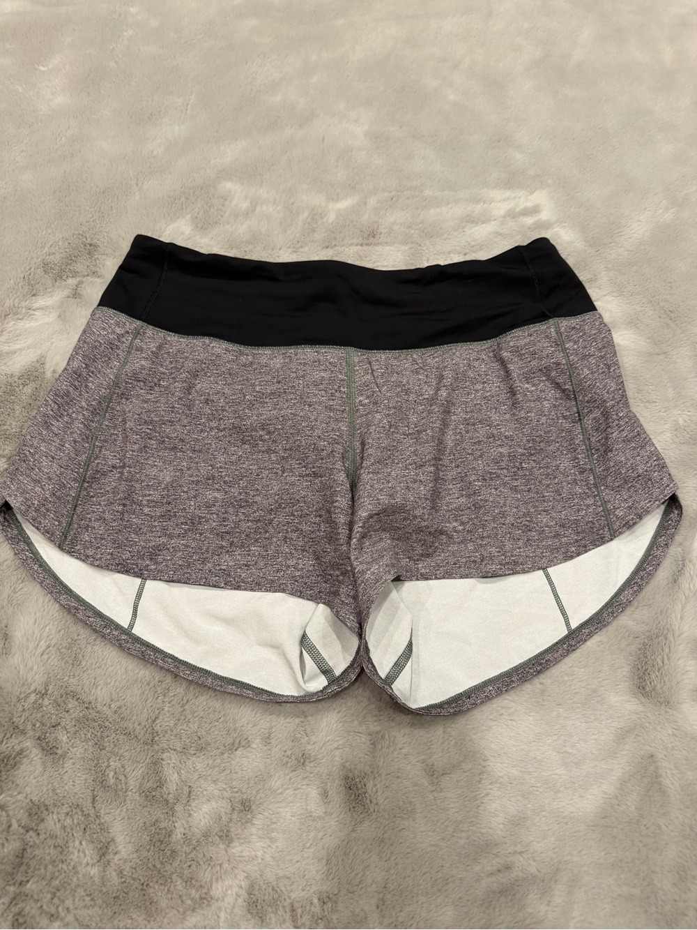 Lululemon Speed Up Short Long 4” Heather Lux Gray Black Running Shorts Size 6 Ta - Picture 1 of 3